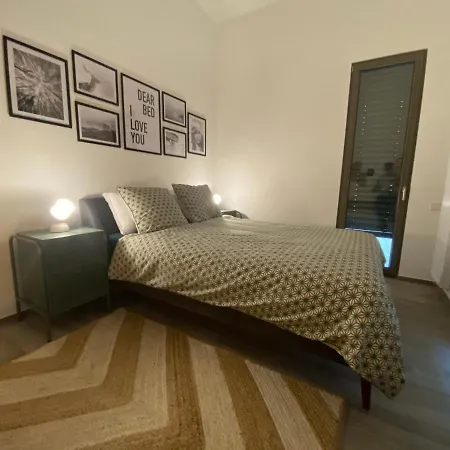 Bright And Chic In Lux Apartman *
