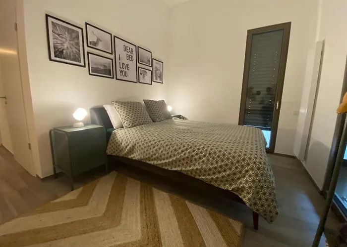 Bright And Chic In Lux Apartamento *